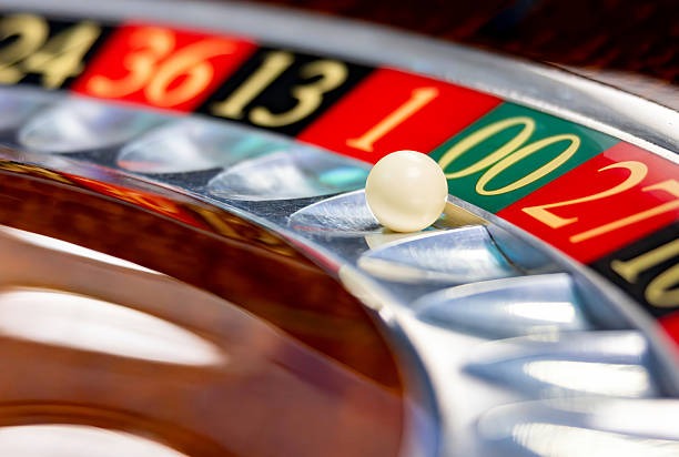 pasang123 platform showing football markets, live-dealer tables, and slot games